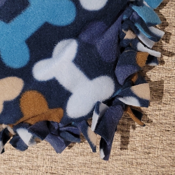 Fleece Dog Bed - Picture 3 of 5